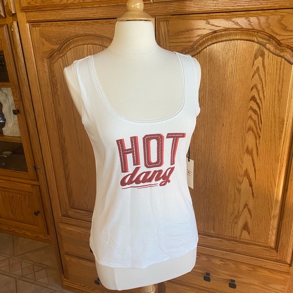 Brand new does not fit size Large. - Picture 5 of 9